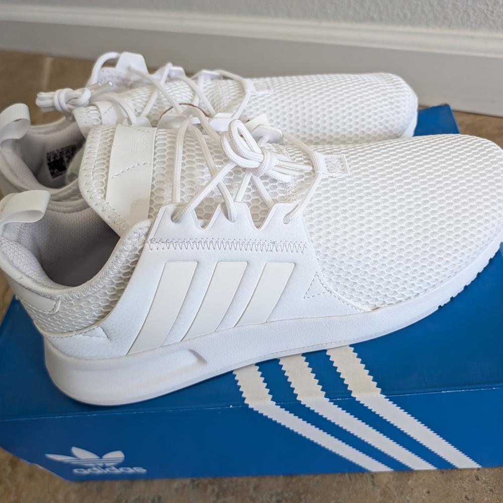 adidas All-White Mesh Casual Sneakers